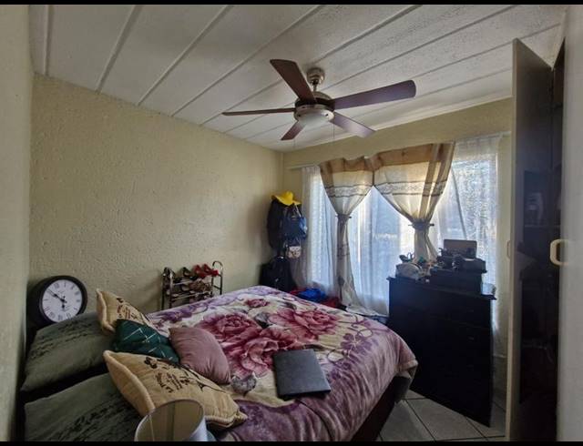 2 BEDROOM TOWNHOUSE FOR SALE IN GLEN MARAIS